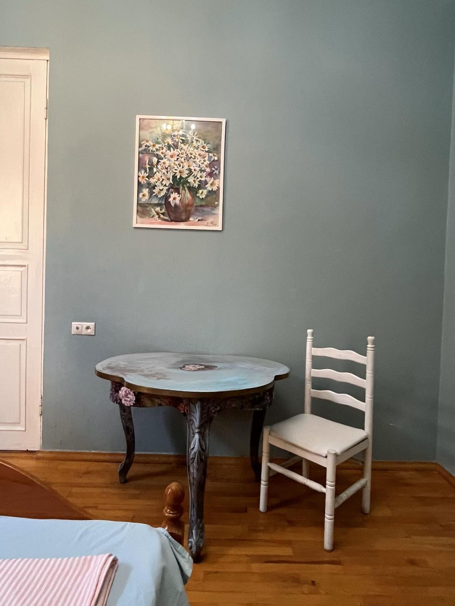 Guest House One Two Three تبليسي المظهر الخارجي الصورة