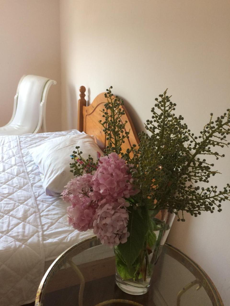 Guest House One Two Three تبليسي الغرفة الصورة